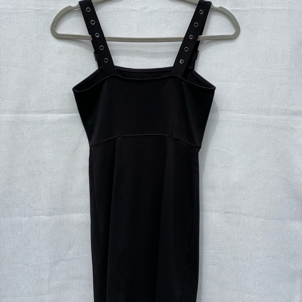 Dress - Picture 2 of 6